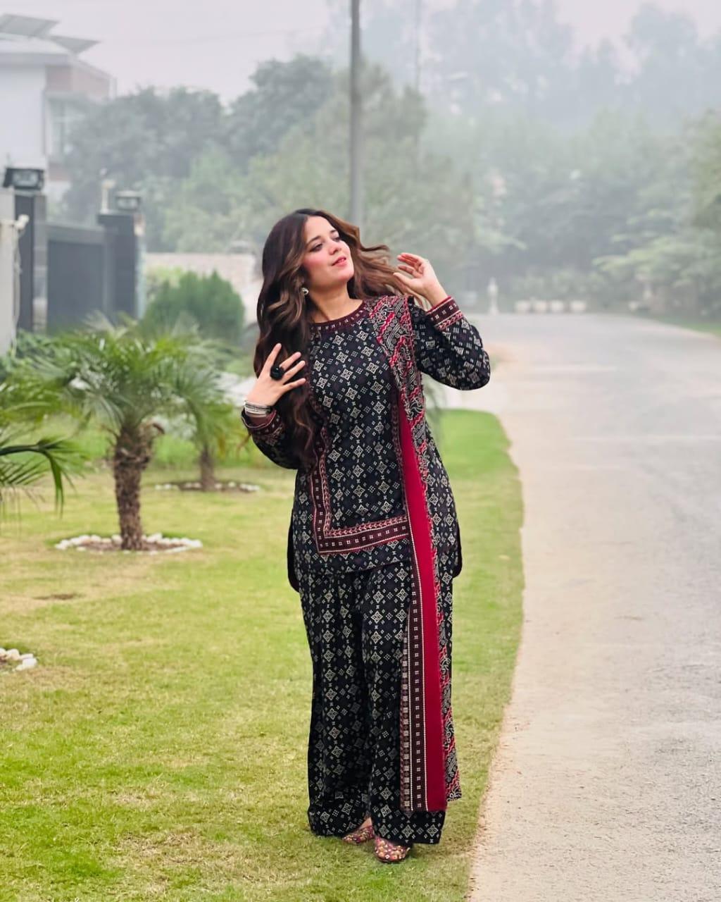 Stylish Women's Stitched Suit - Printed 3 Pcs with Digital Print in Black