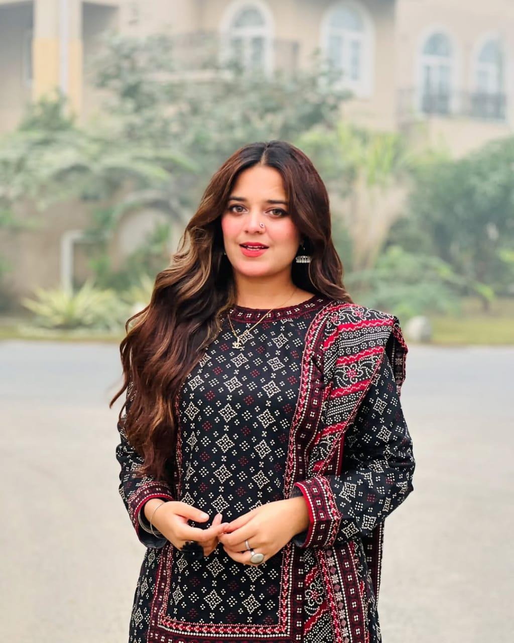 Stylish Women's Stitched Suit - Printed 3 Pcs with Digital Print in Black